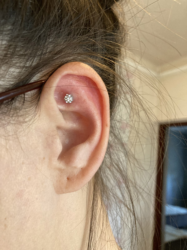 Piercing szúrás - Gönczi- Türk Emese
