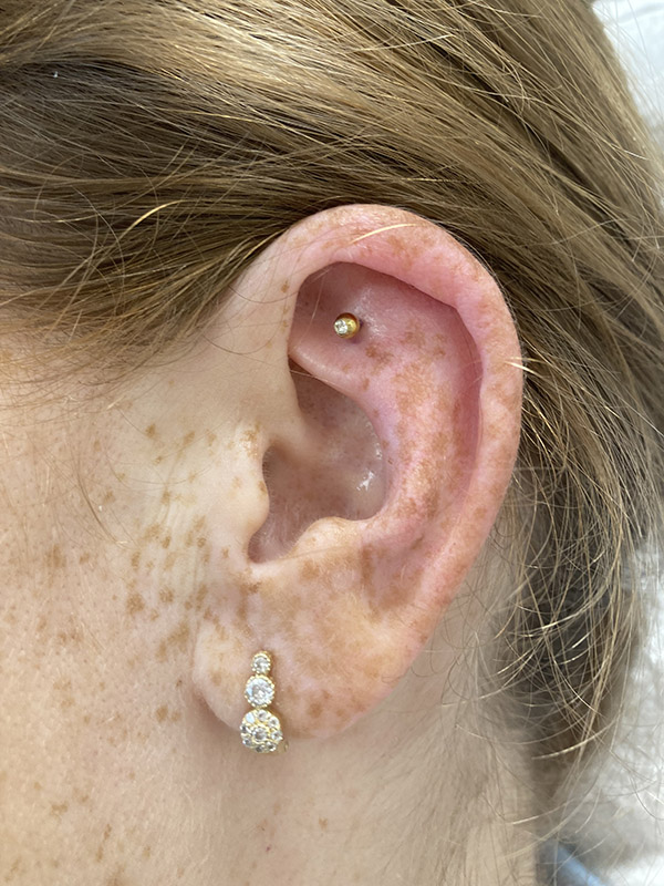Piercing szúrás - Gönczi- Türk Emese